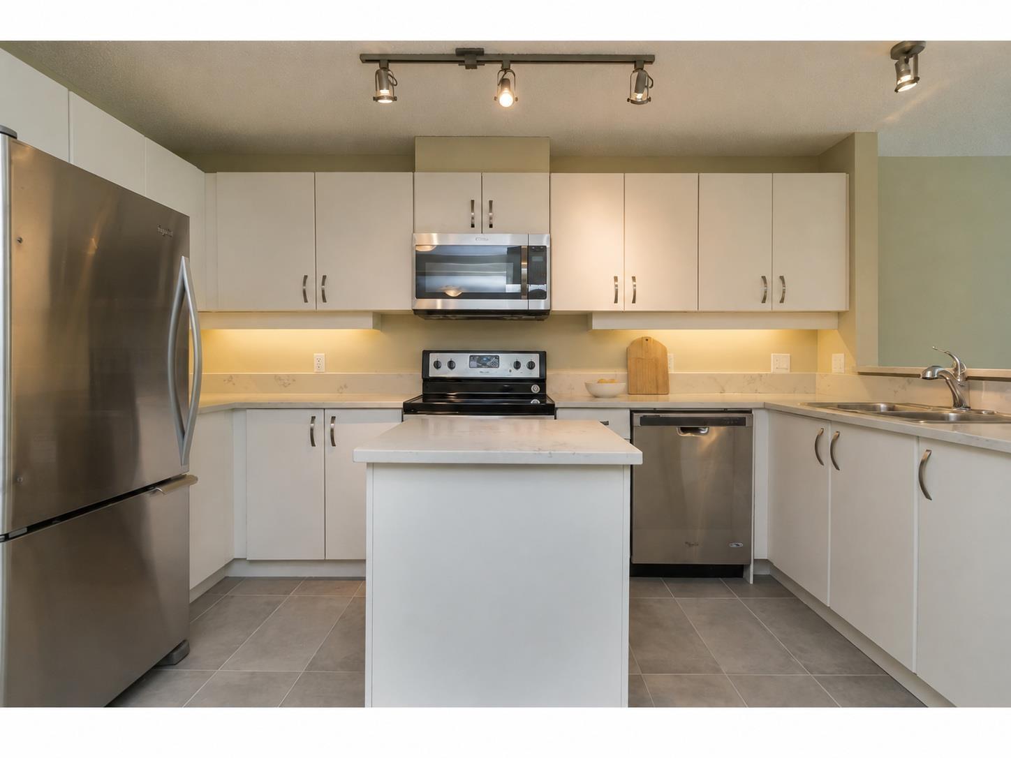 242 10838 CITY PARKWAY, Surrey — photo 9