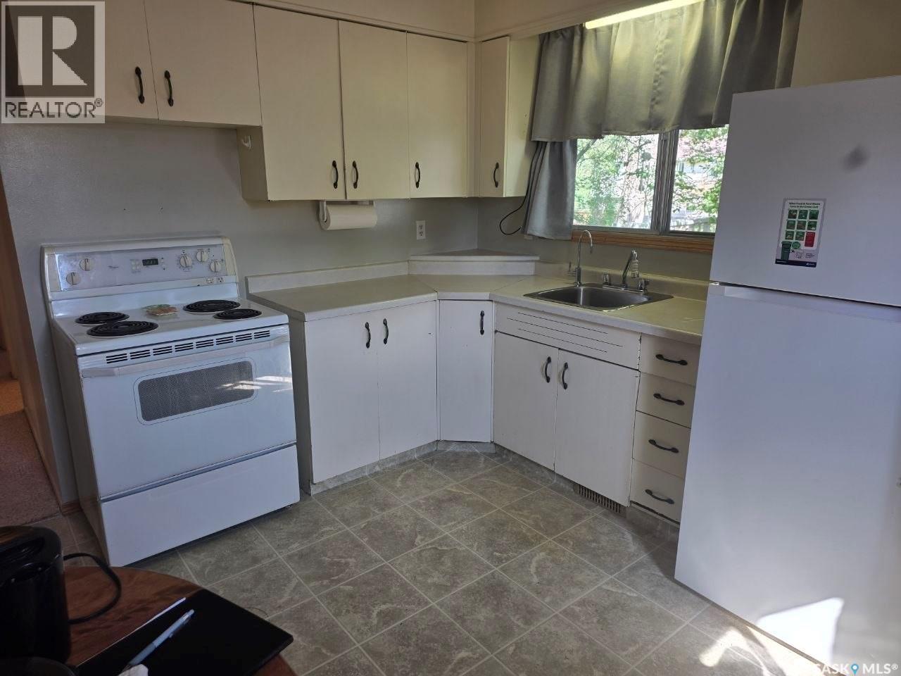 59 CLERMONT CRESCENT, Regina — photo 8