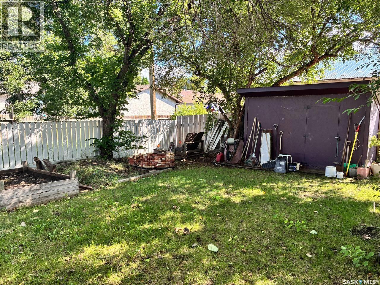 59 CLERMONT CRESCENT - 23