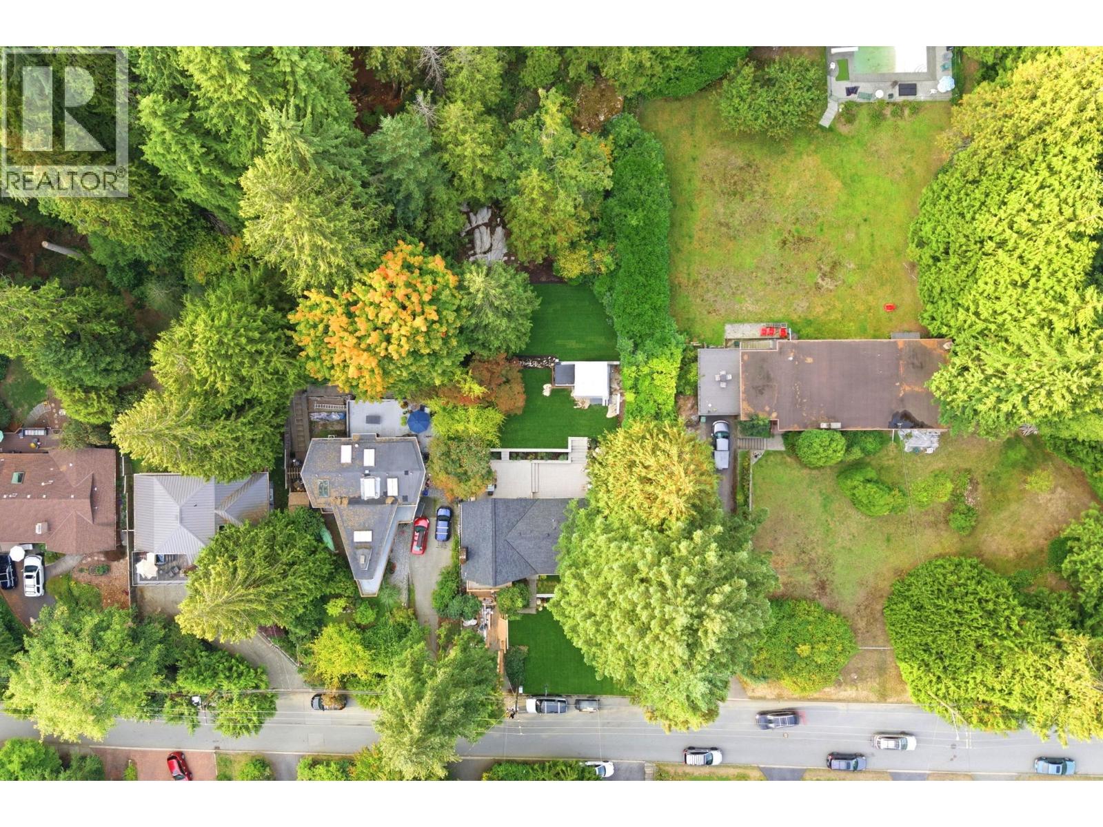 4646 COVE CLIFF ROAD, North Vancouver