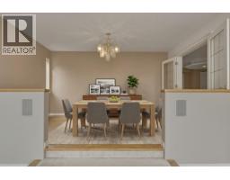5pc Ensuite bath - 743 Mt. Thor Drive, Coldstream, BC V1B2W1 Photo 10