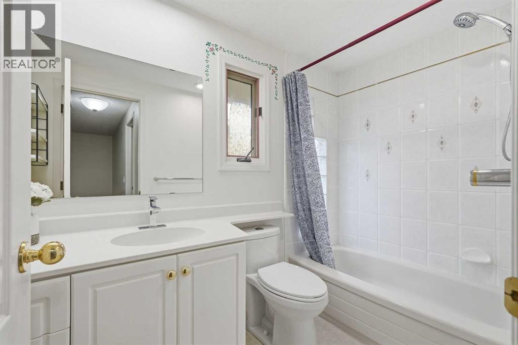 11 Edgemont Rise NW - 32