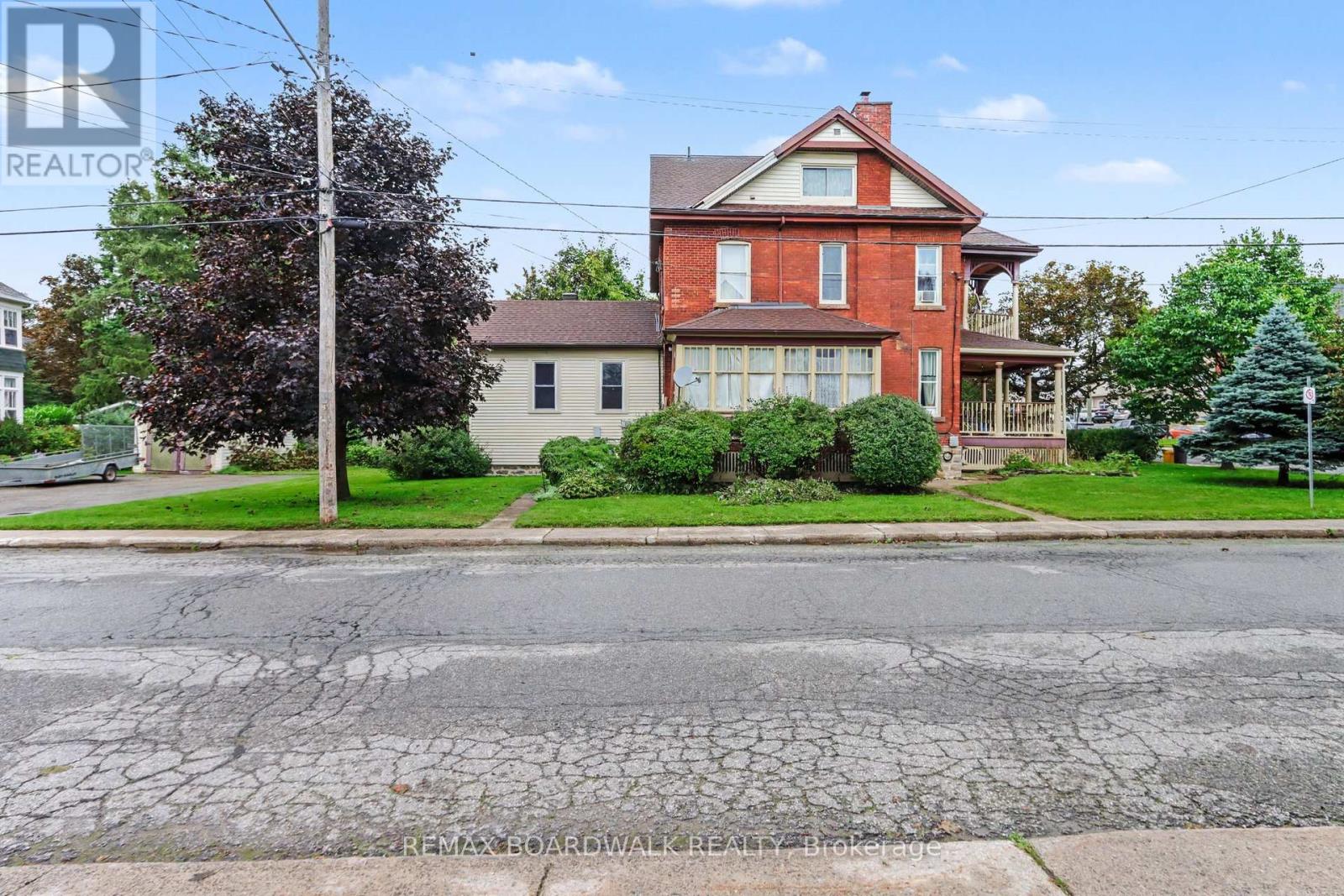 10 GLEN AVENUE, Smiths Falls — photo 5
