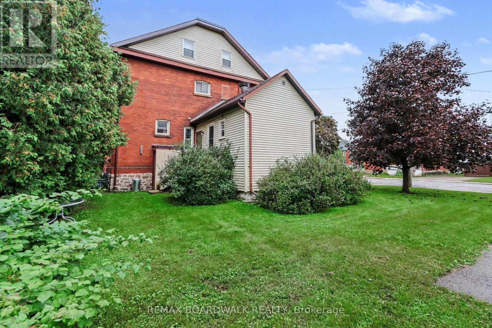 10 GLEN AVENUE, Smiths Falls — photo 7