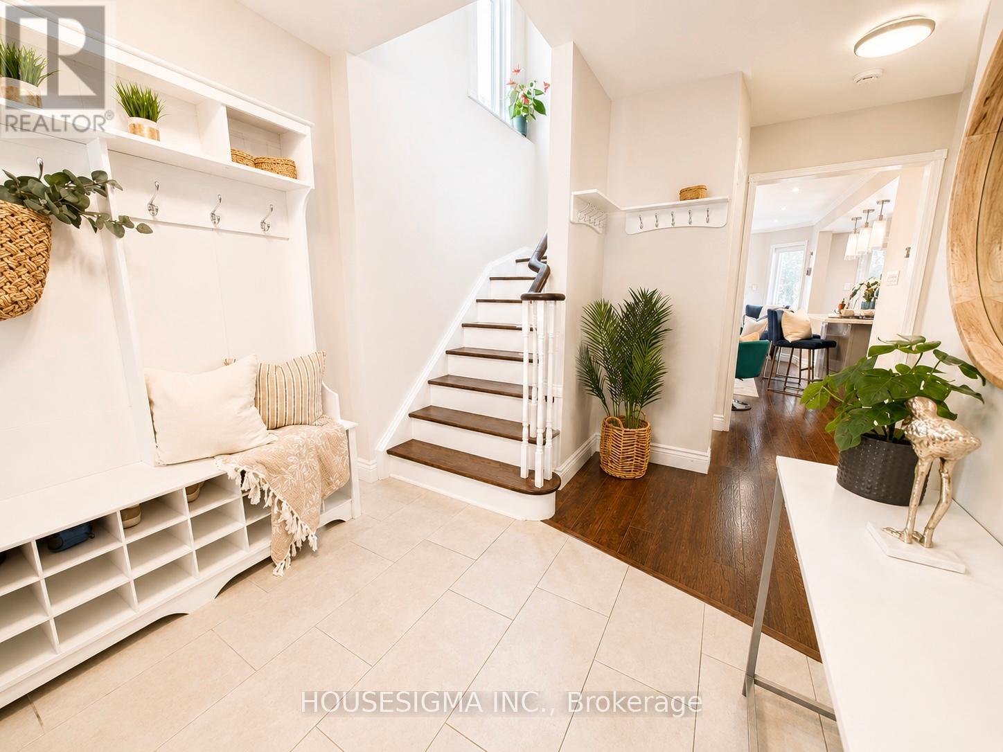 114 ZACHARY PLACE, Whitby (Brooklin) — photo 4