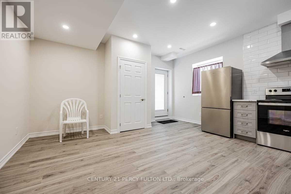 77 BARKERVILLE DRIVE, Whitby — photo 5