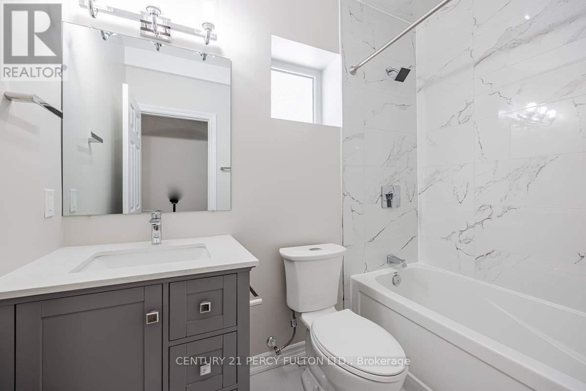 77 BARKERVILLE DRIVE, Whitby — photo 9