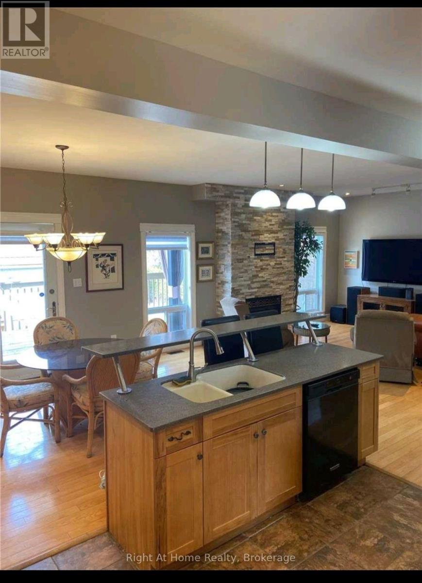 MAIN - 40 PROSPECT STREET, Clarington (Bowmanville) — photo 6