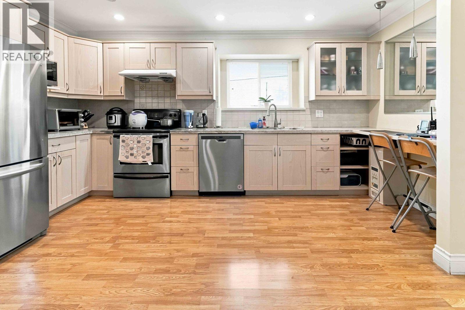718 DELESTRE AVENUE, Coquitlam