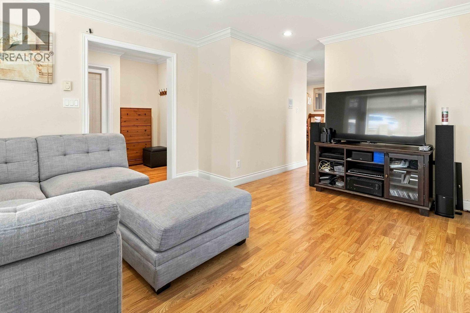 718 DELESTRE AVENUE, Coquitlam