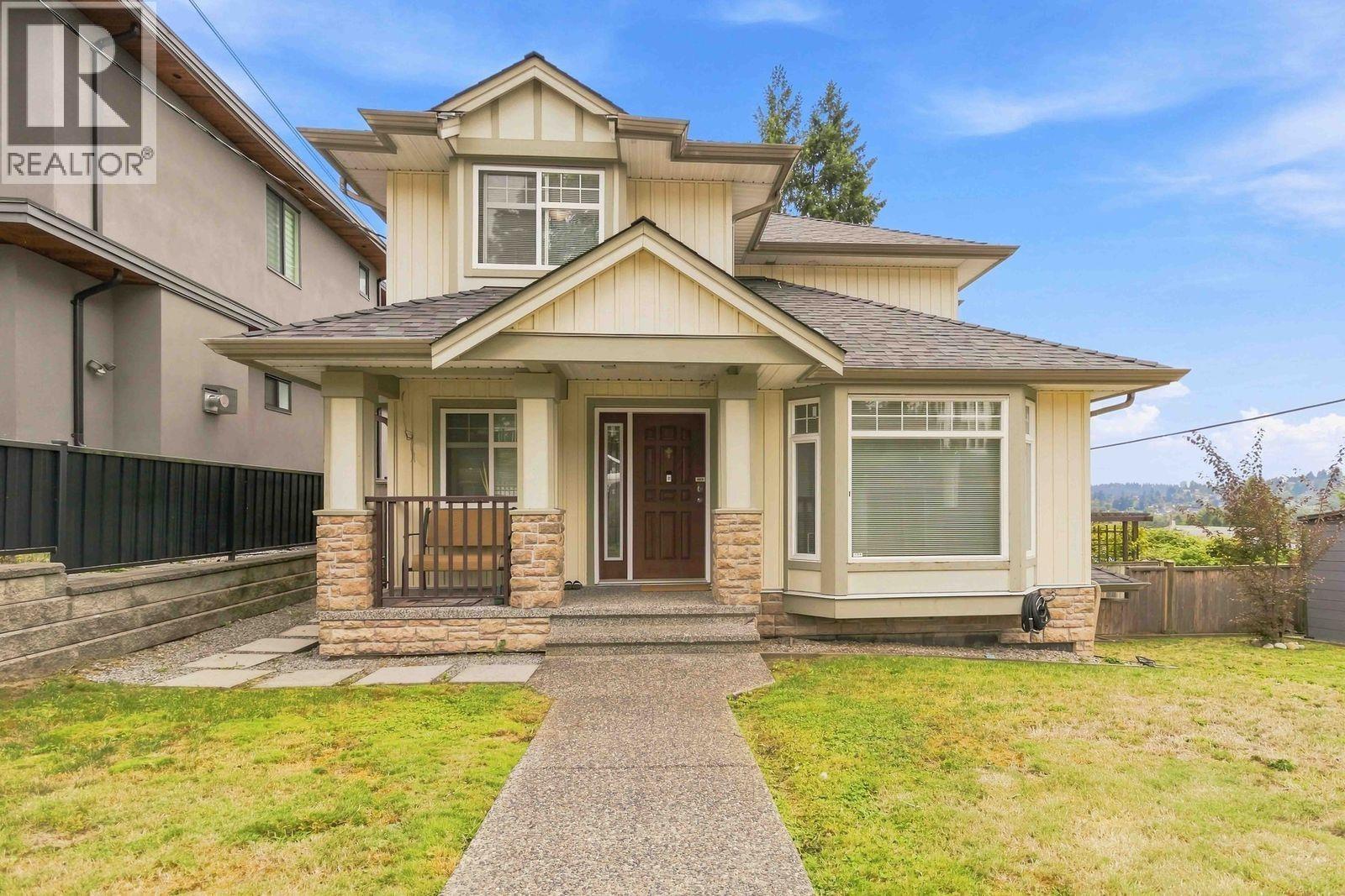 718 DELESTRE AVENUE, Coquitlam