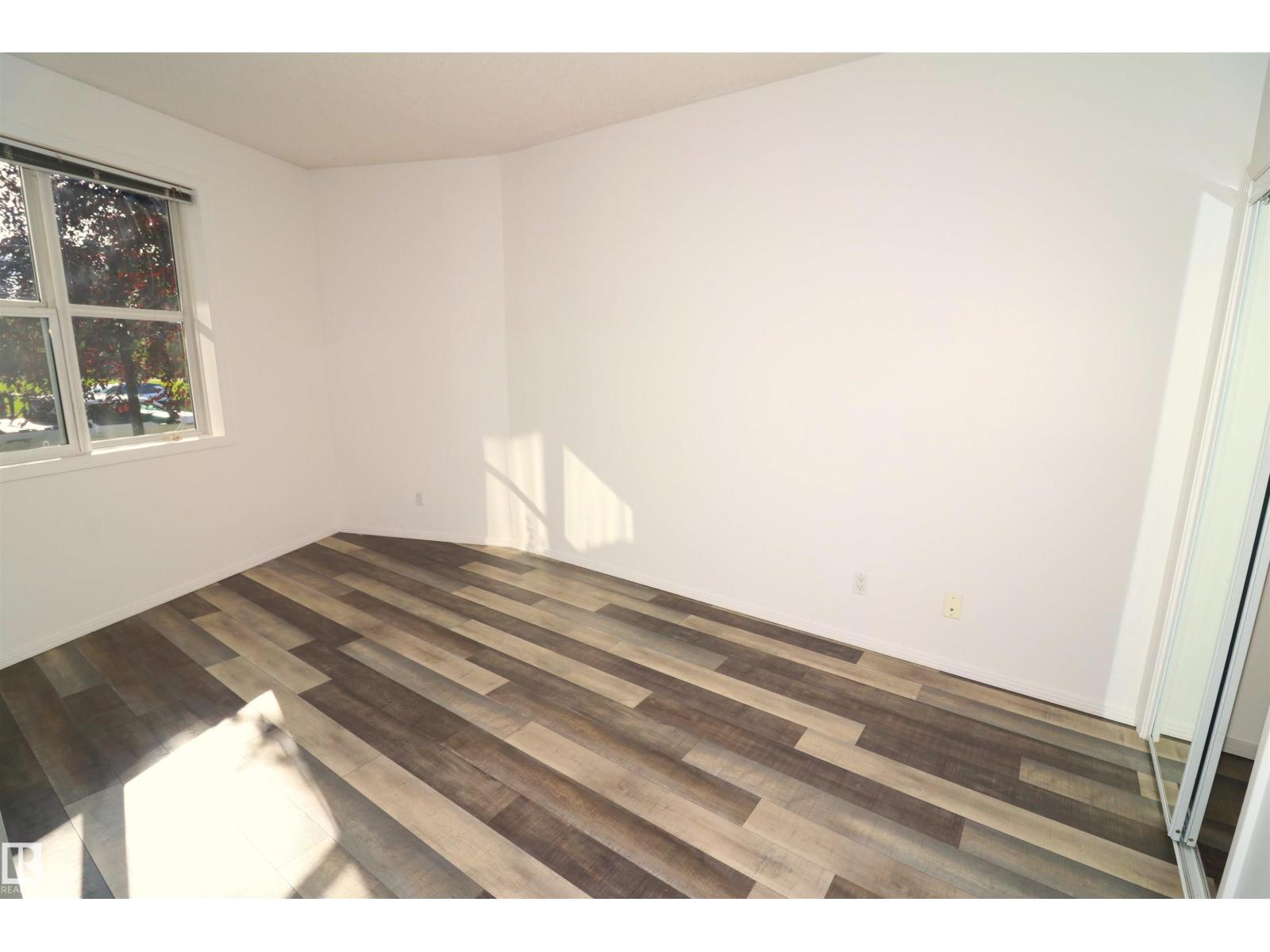 #103 9804 101 ST NW - Image 22