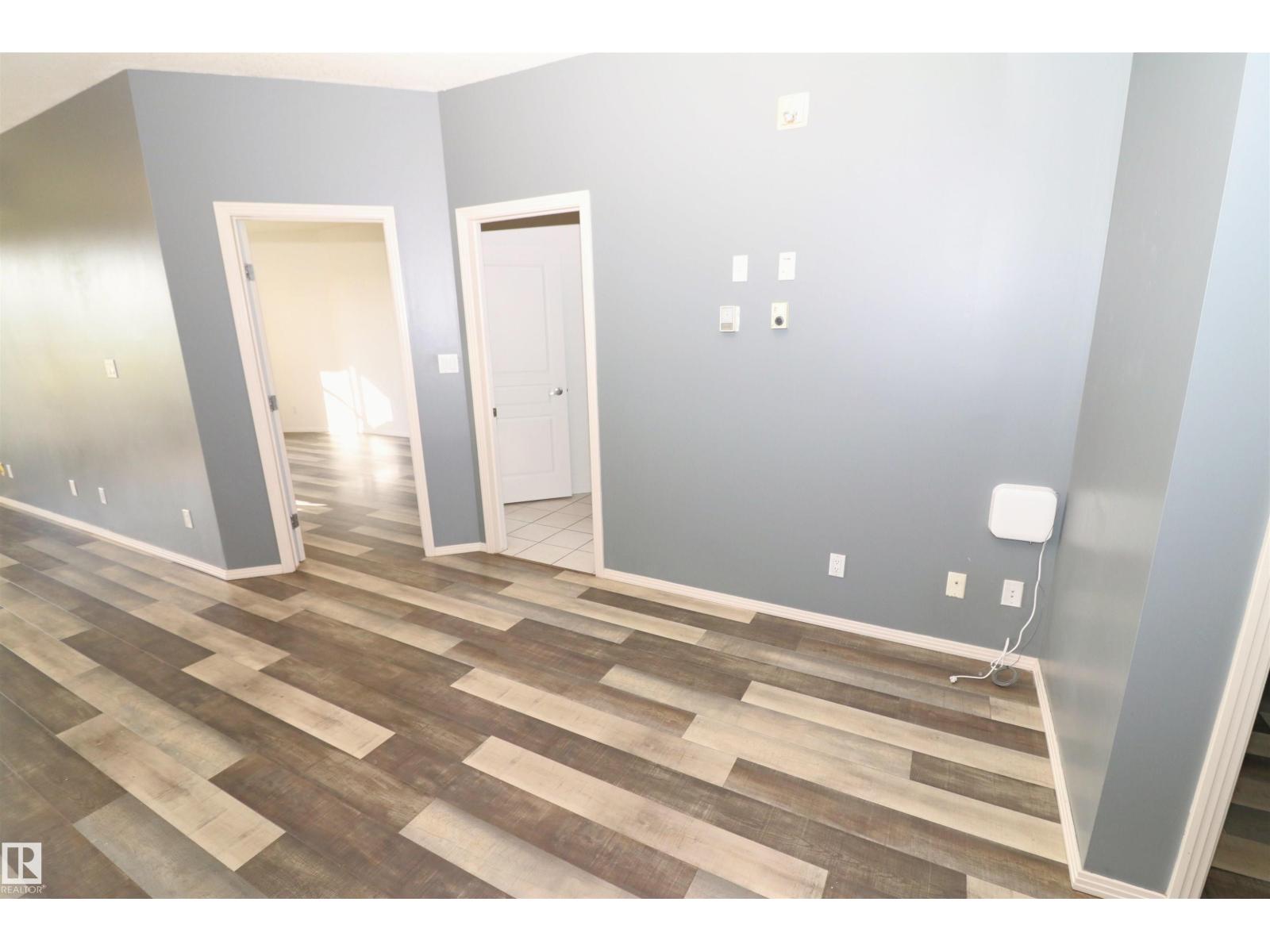 #103 9804 101 ST NW - Image 31