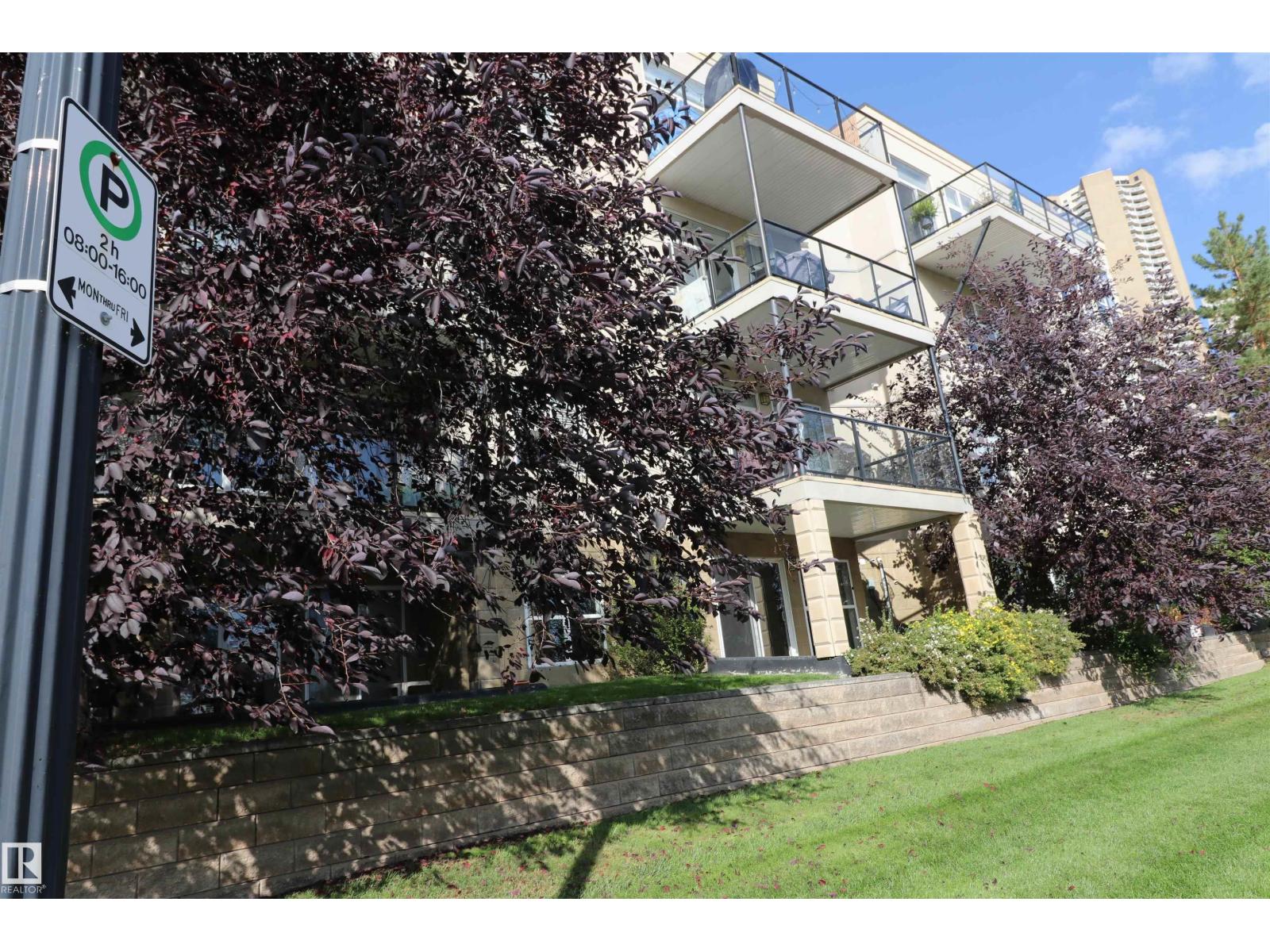 #103 9804 101 ST NW - Image 37