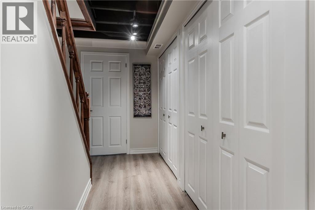 #9 5411 LAKESHORE Road - Image 24