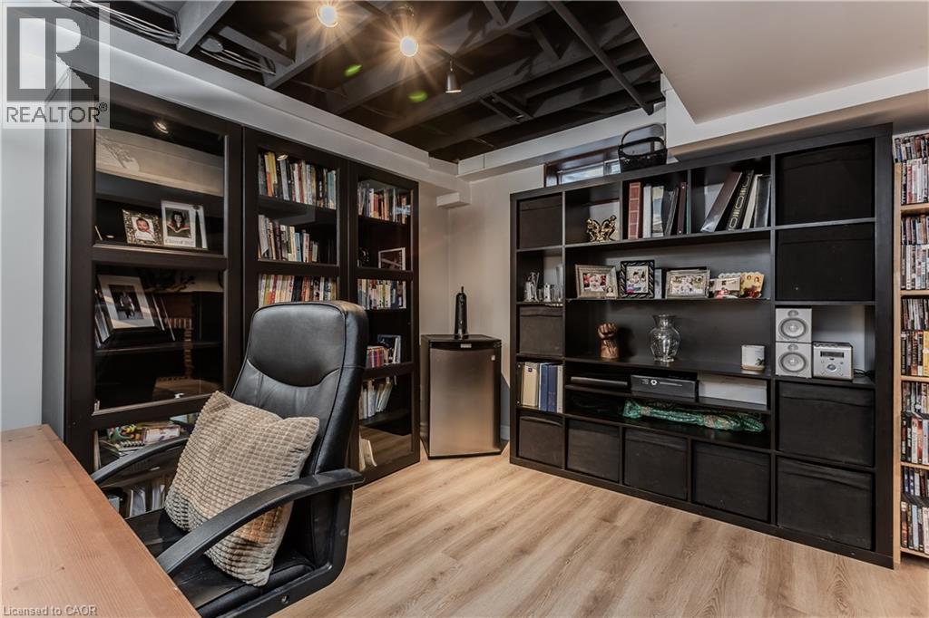 #9 5411 LAKESHORE Road - Image 26