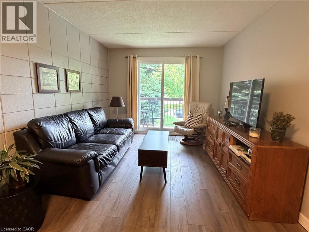 30 HICKORY Street E Unit# 115, Waterloo — photo 7