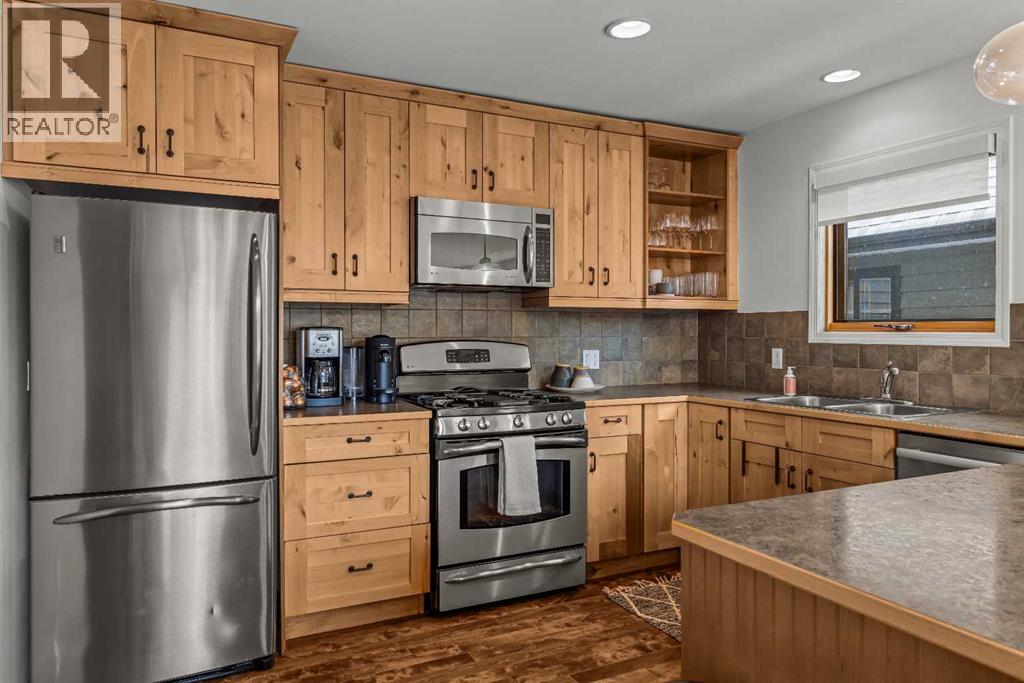 #4 822 5 Street - Image 16
