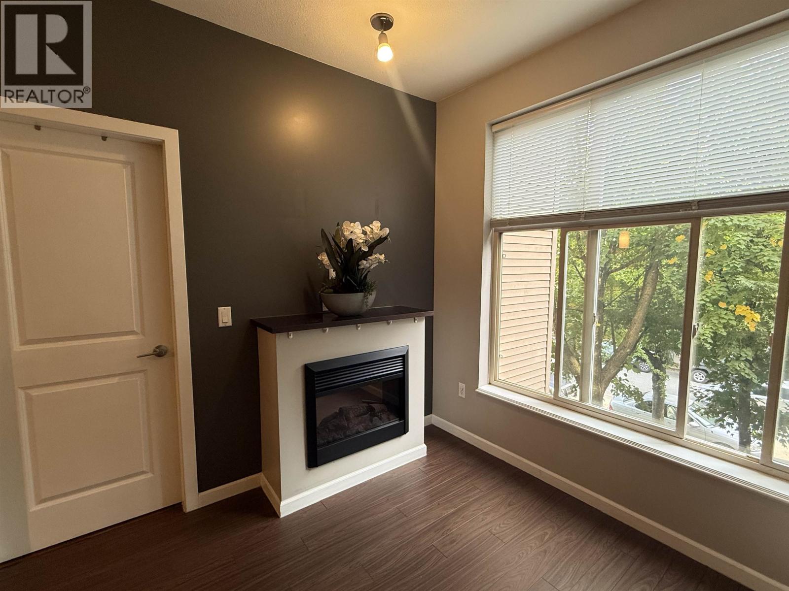 218 2477 KELLY AVENUE, Port Coquitlam — photo 2