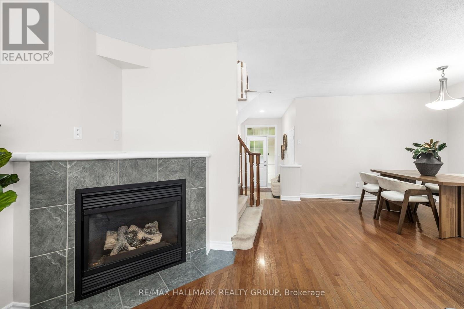 3 Bed, 3 Bath House for Sale in Ottawa – 1006 MARKWICK CRESCENT, Ottawa – MLS# X13770182 - Image 17