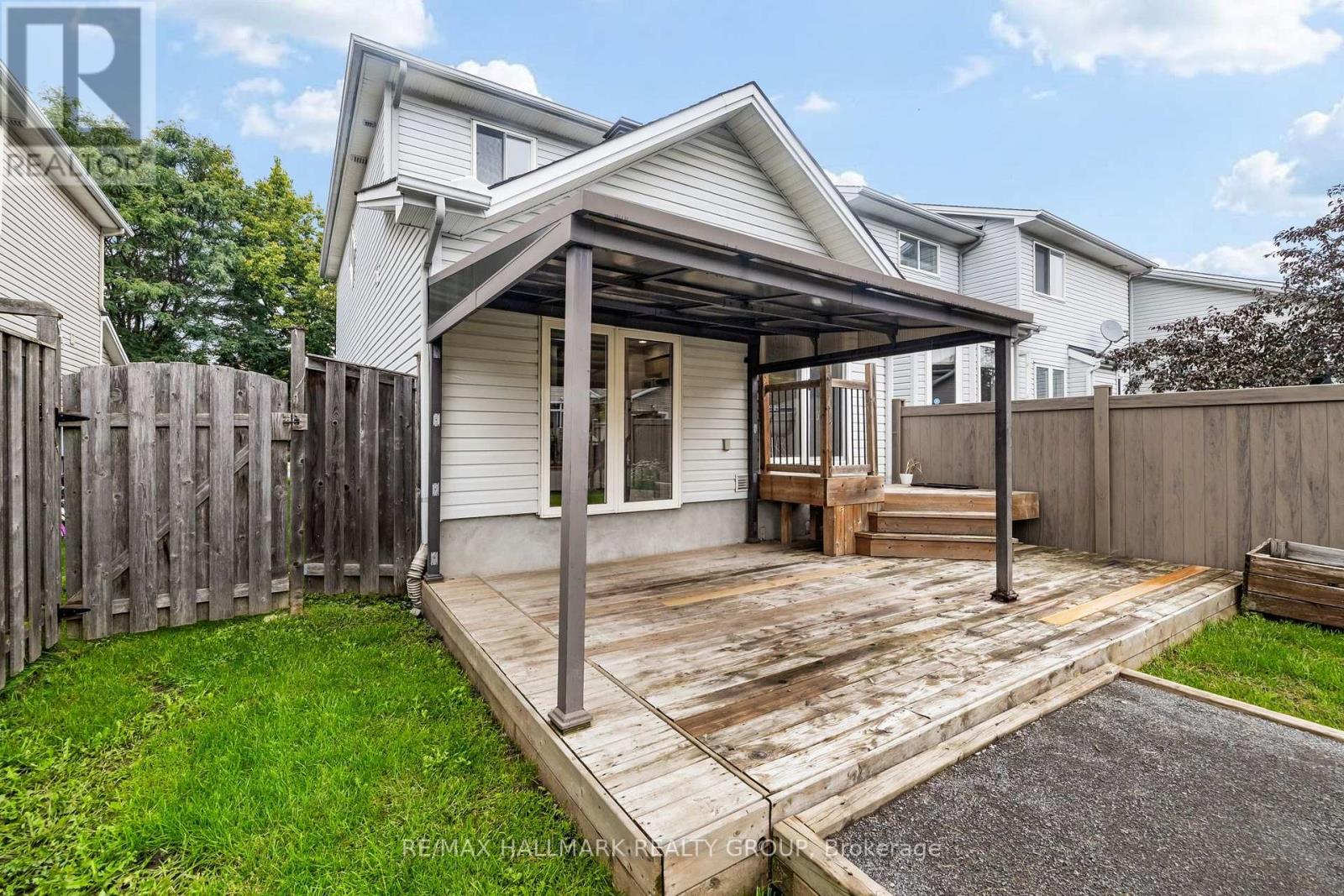 3 Bed, 3 Bath House for Sale in Ottawa – 1006 MARKWICK CRESCENT, Ottawa – MLS# X13770182 - Image 26