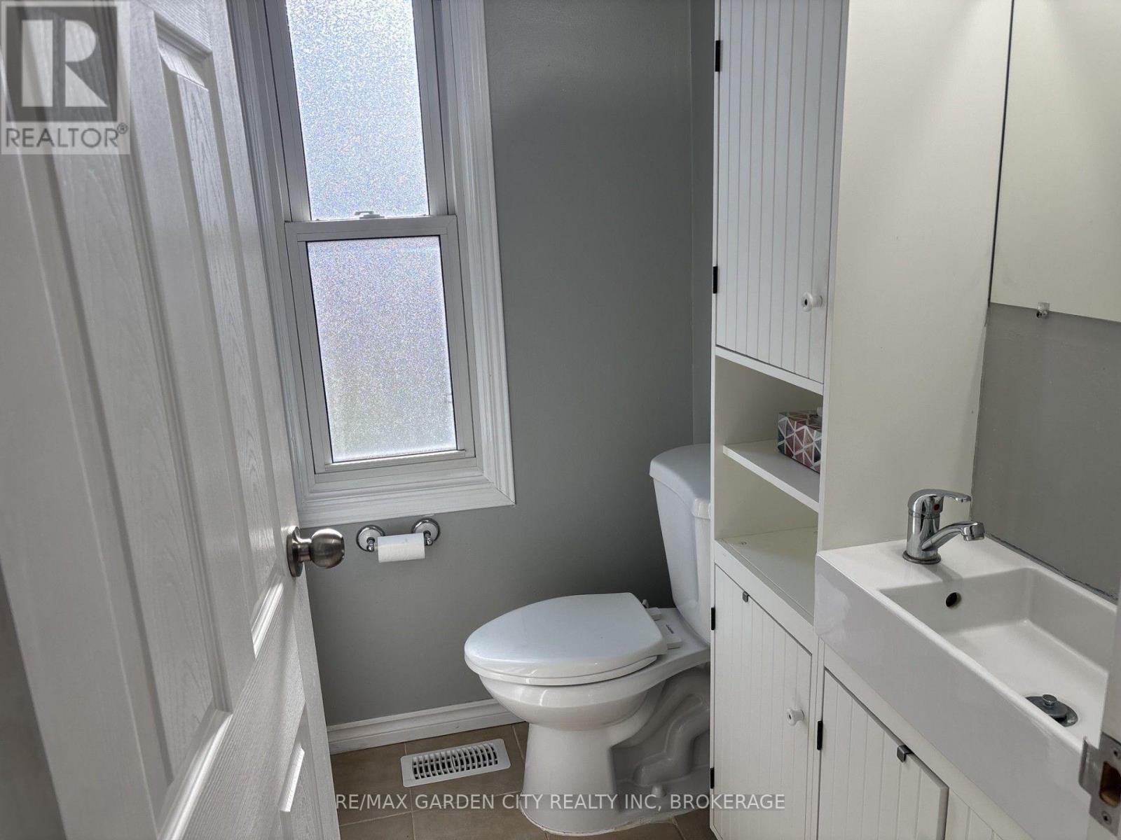 280 Thaler Avenue — photo 10