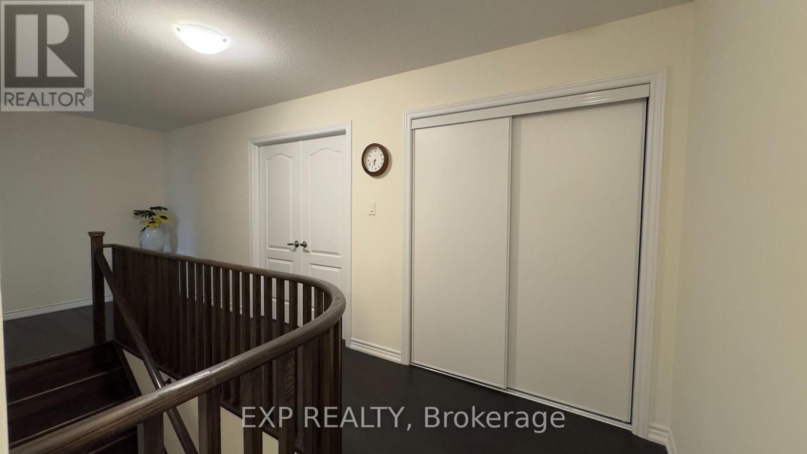 190 EXPLORER WAY - 32