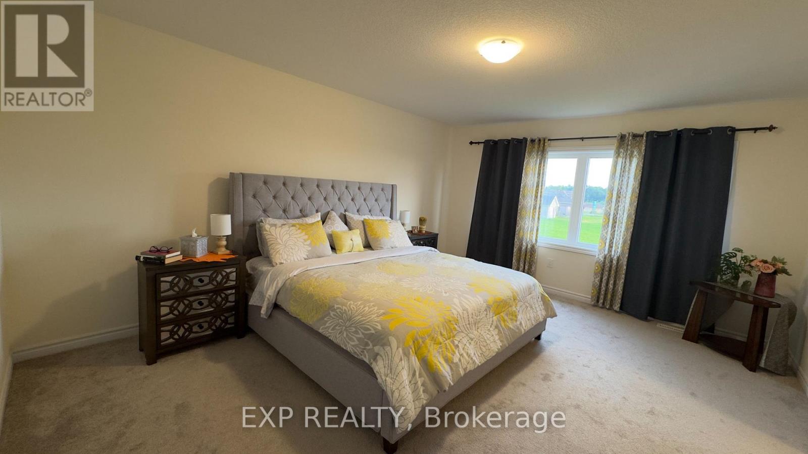 190 EXPLORER WAY - 35