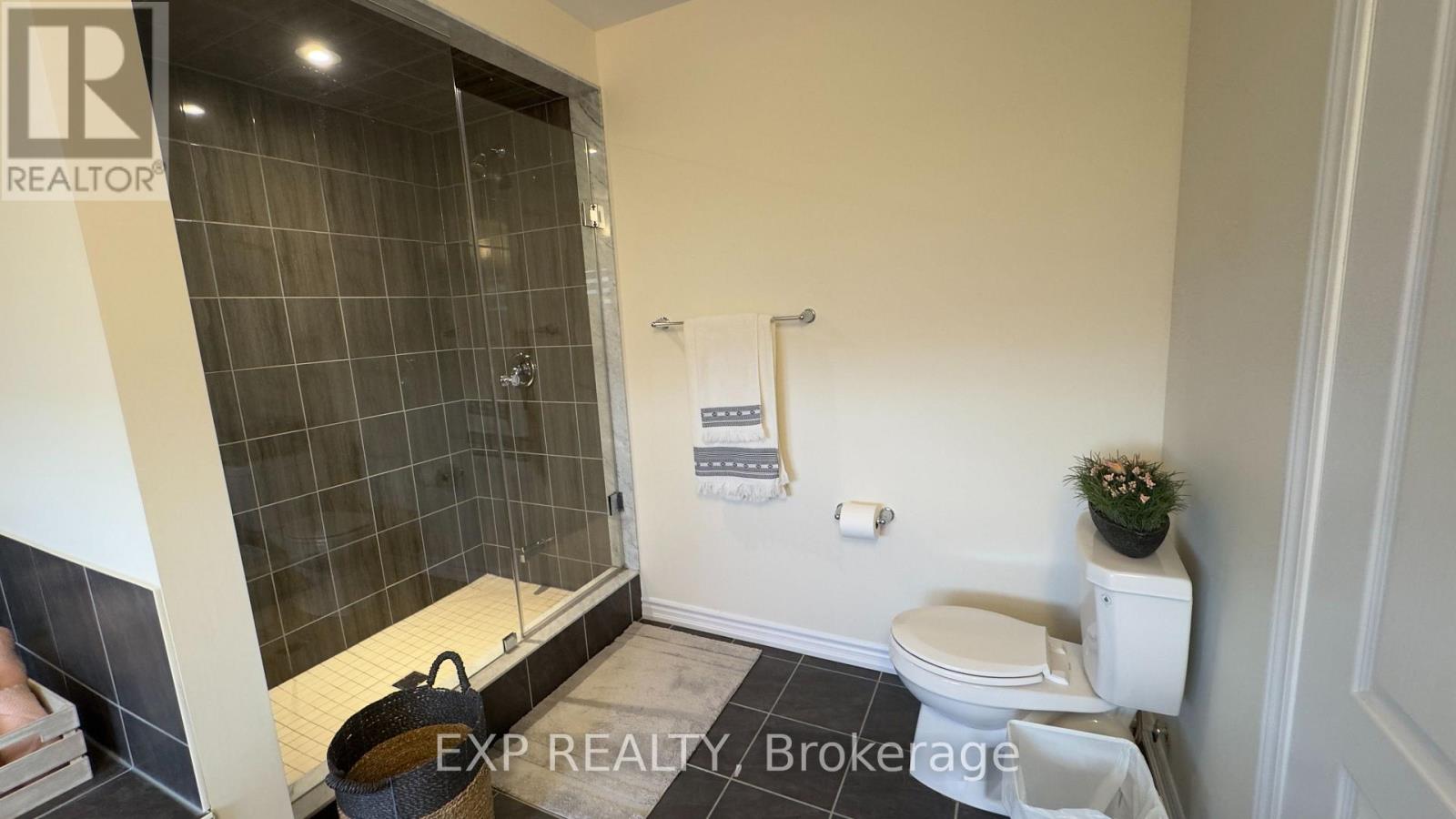 190 EXPLORER WAY - Image 42