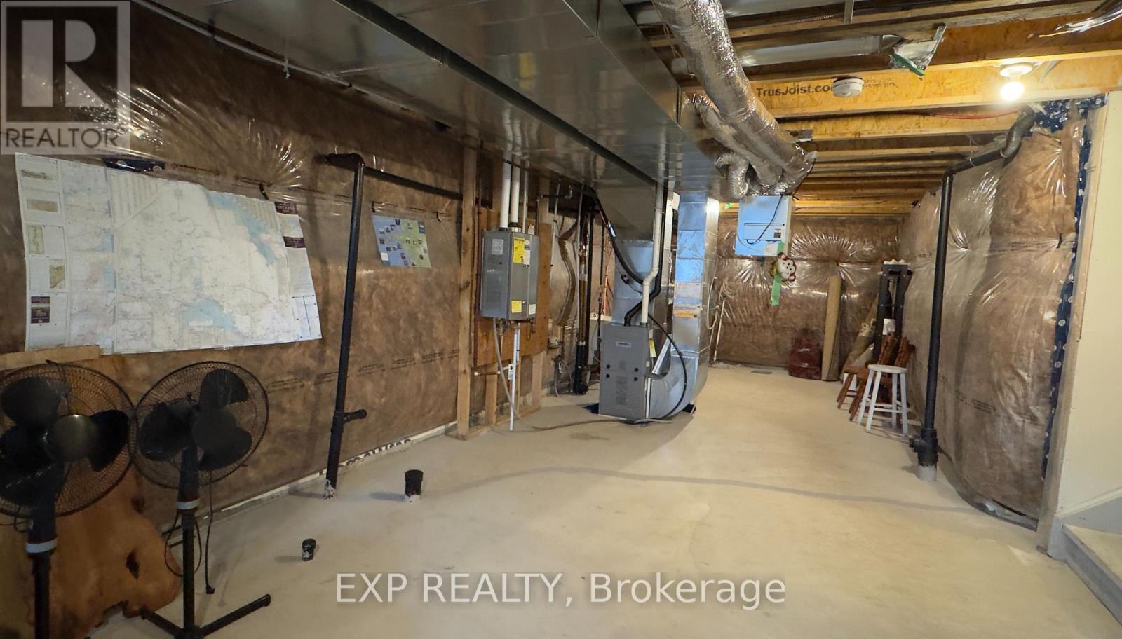 190 EXPLORER WAY - Image 45