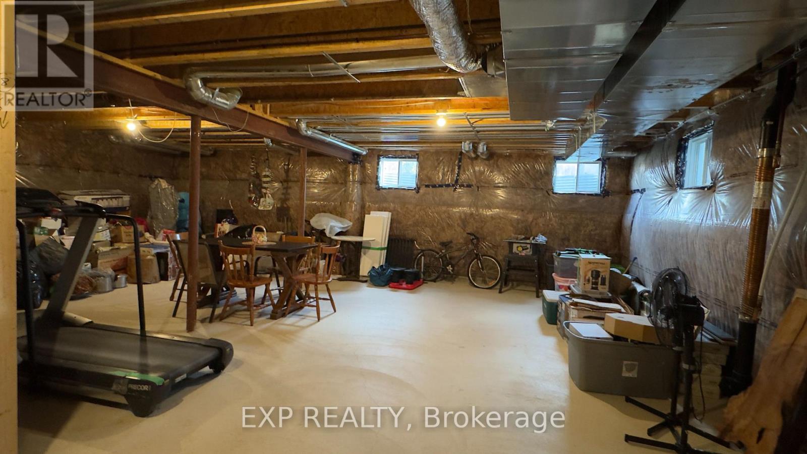 190 EXPLORER WAY - 46