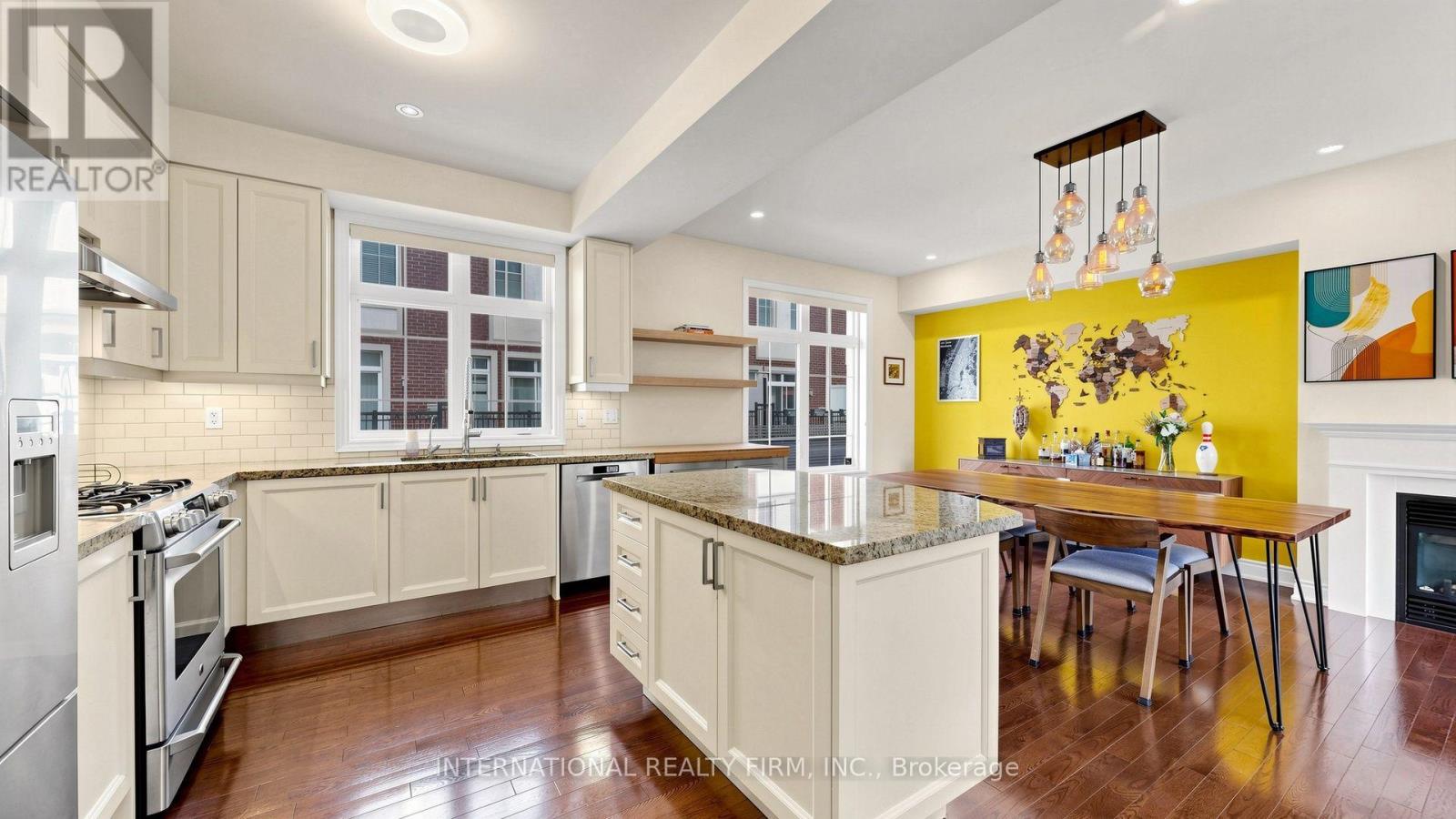 110 LORRAINE DRIVE - 10