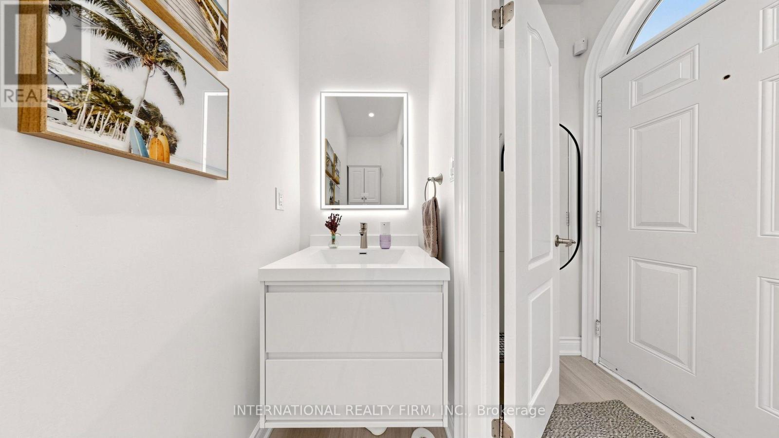 110 LORRAINE DRIVE - 23