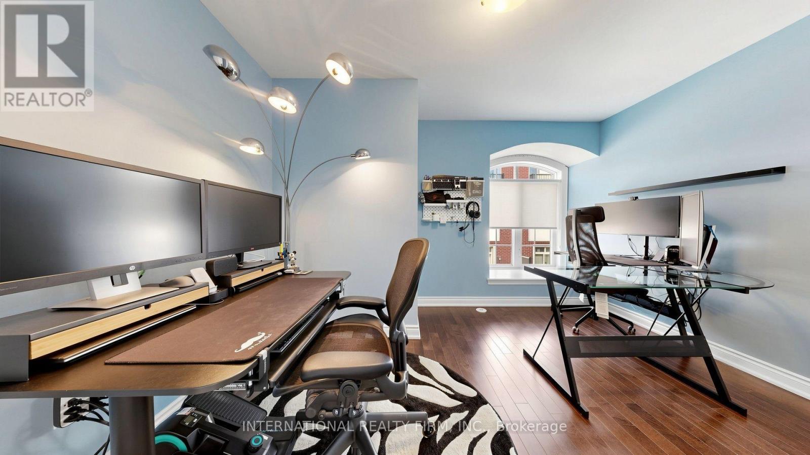 110 LORRAINE DRIVE - Image 32