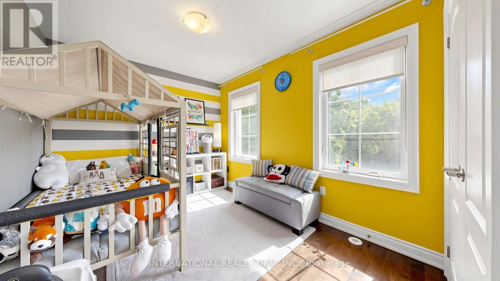 110 LORRAINE DRIVE - 34