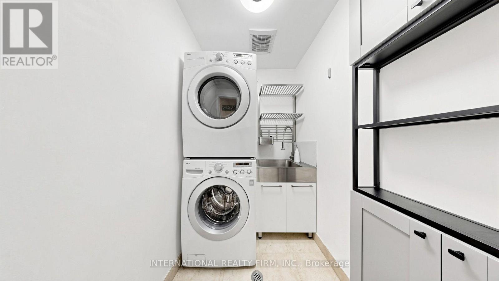 110 LORRAINE DRIVE - 38