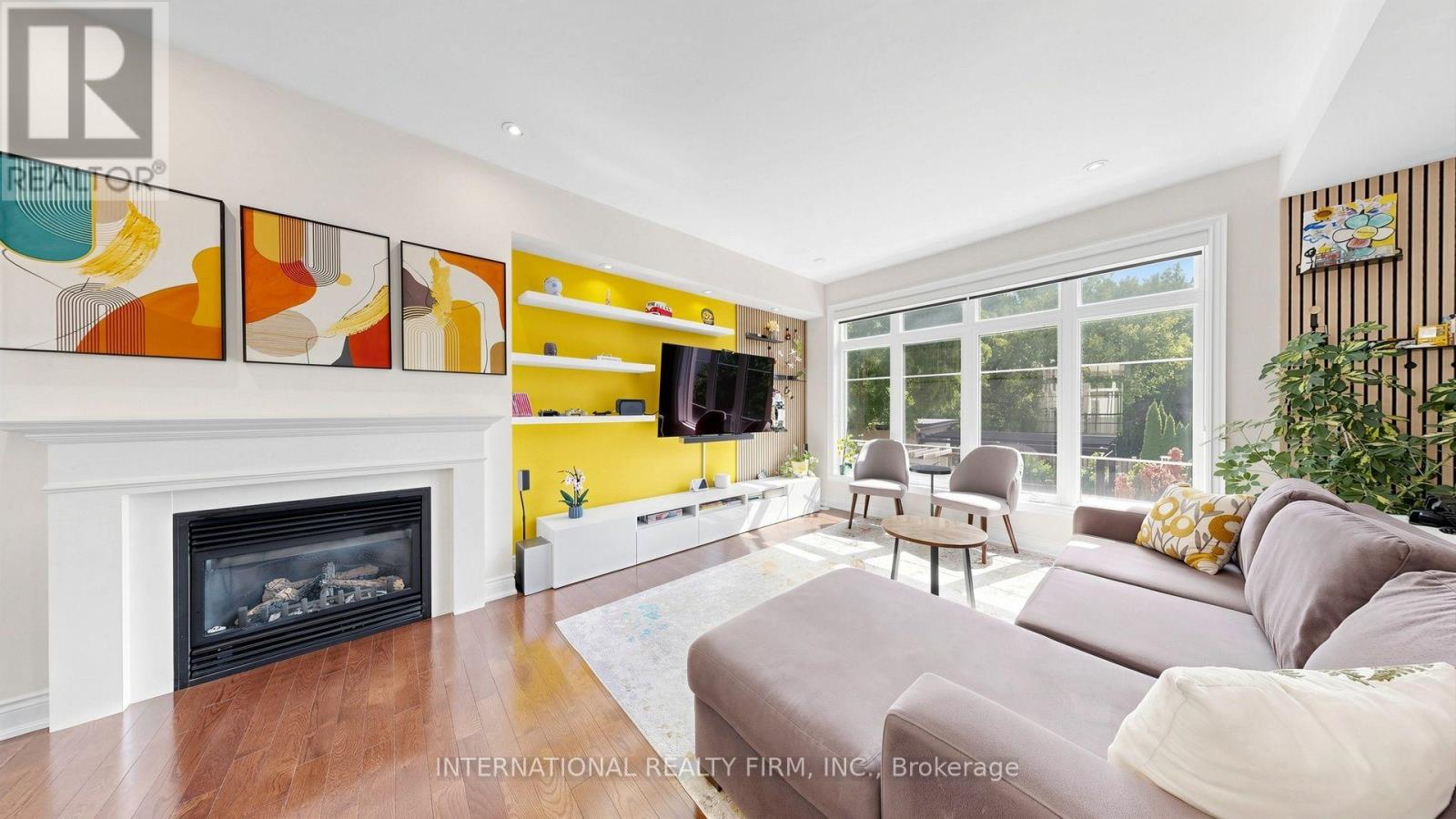 110 LORRAINE DRIVE - 4