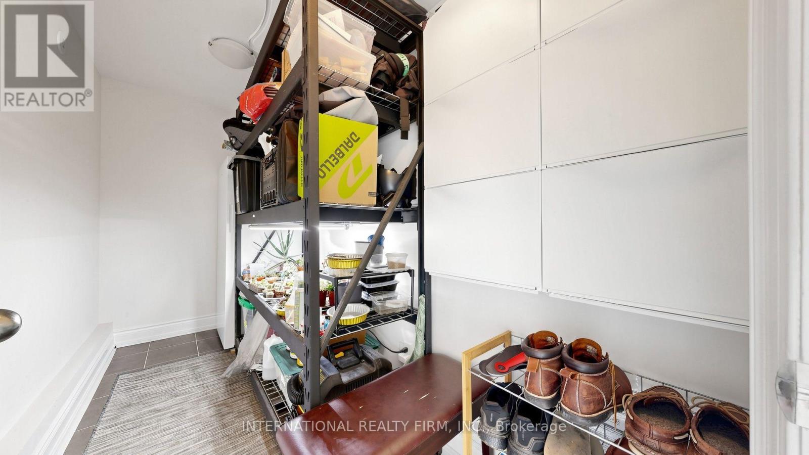 110 LORRAINE DRIVE - 41