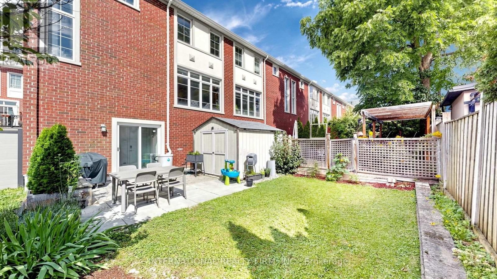 110 LORRAINE DRIVE - 47