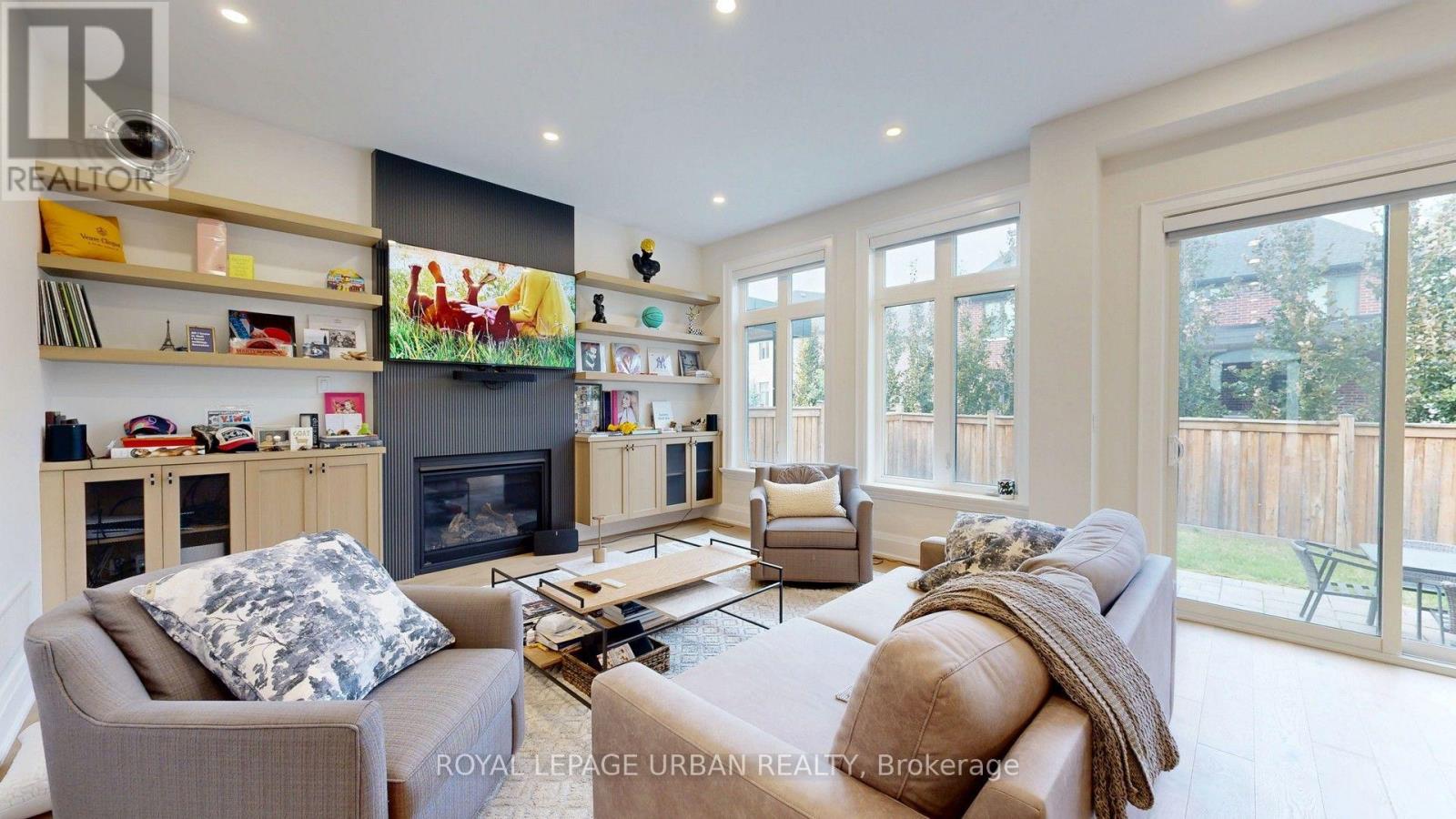 2540 ST CLAIR AVENUE E - 19