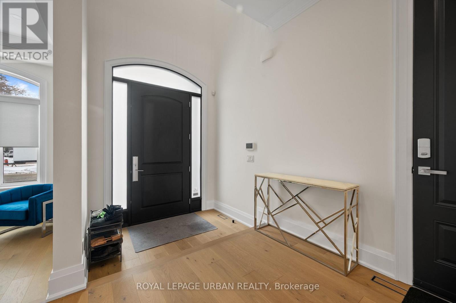 2540 ST CLAIR AVENUE E - 4