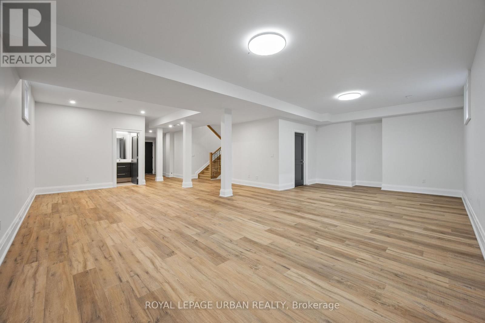 2540 ST CLAIR AVENUE E - Image 45