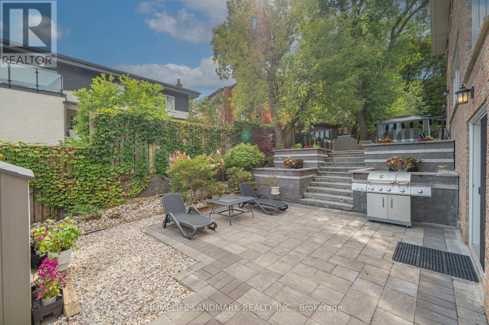 21 BEARWOOD DRIVE - 40