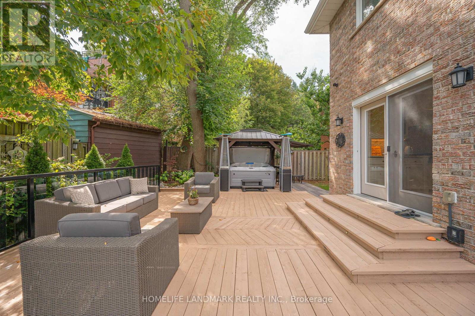 21 BEARWOOD DRIVE - 44