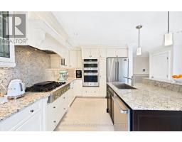 21 Bearwood Drive, Toronto, ON M9A4G5 Photo 15