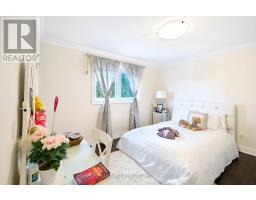 21 Bearwood Drive, Toronto, ON M9A4G5 Photo 26