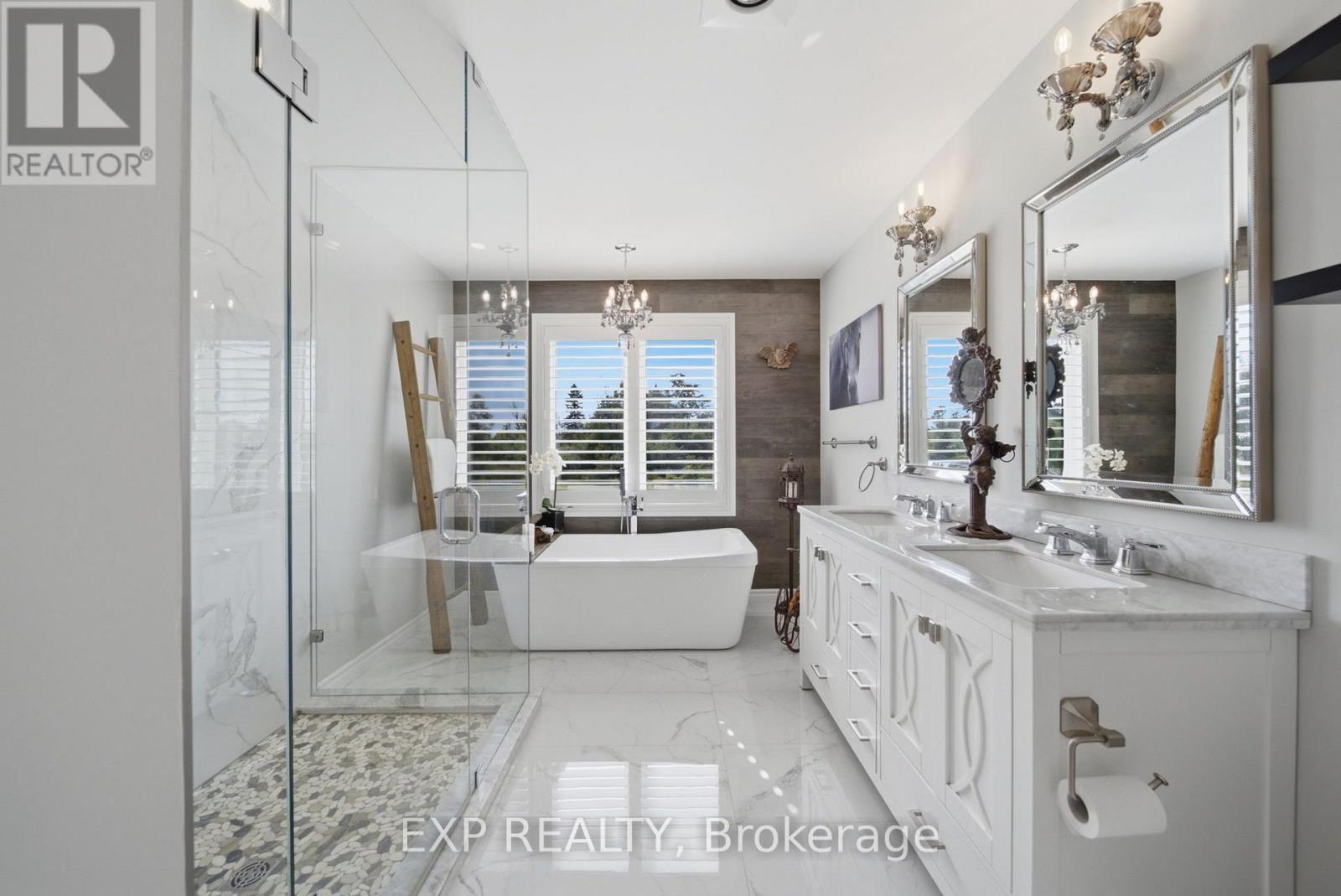 2166 VICTORIA ROAD - 11