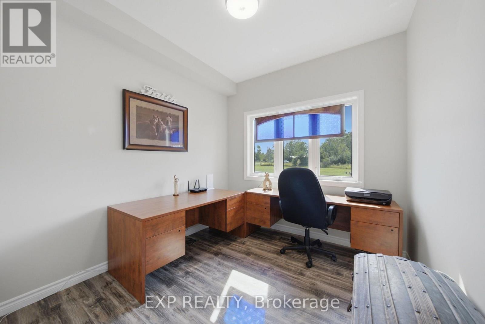 2166 VICTORIA ROAD - 23