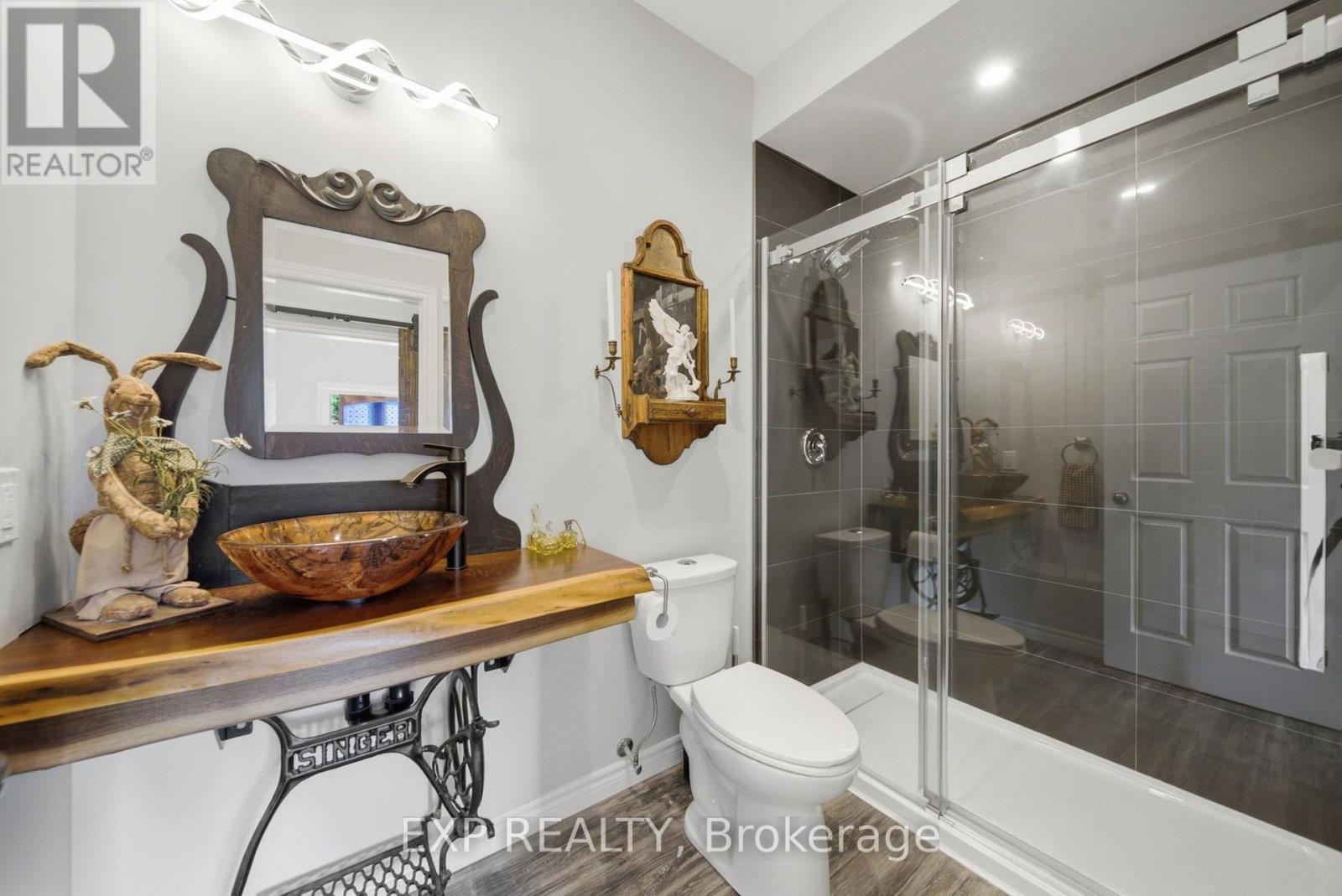 2166 VICTORIA ROAD - 24