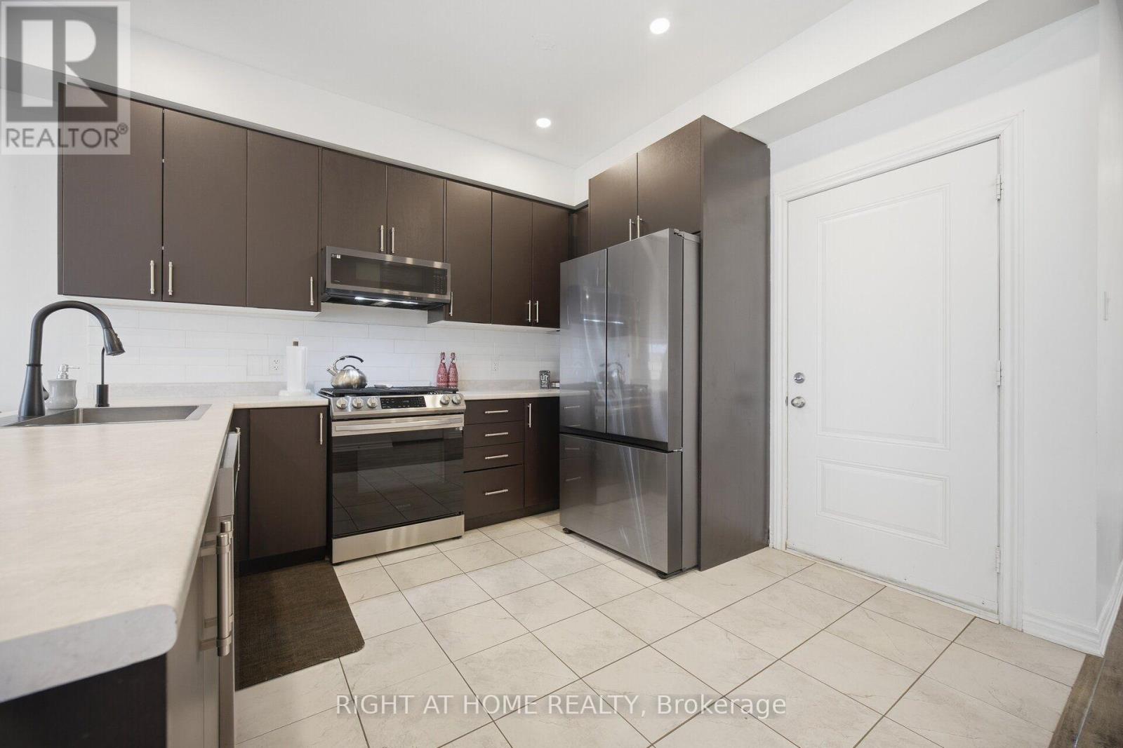 165 BERKSHIRE DRIVE - 11